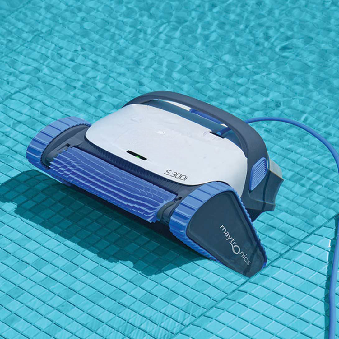 hytek_poolroboter_mühelos_reinigung_wasserlinie_deluxes300i