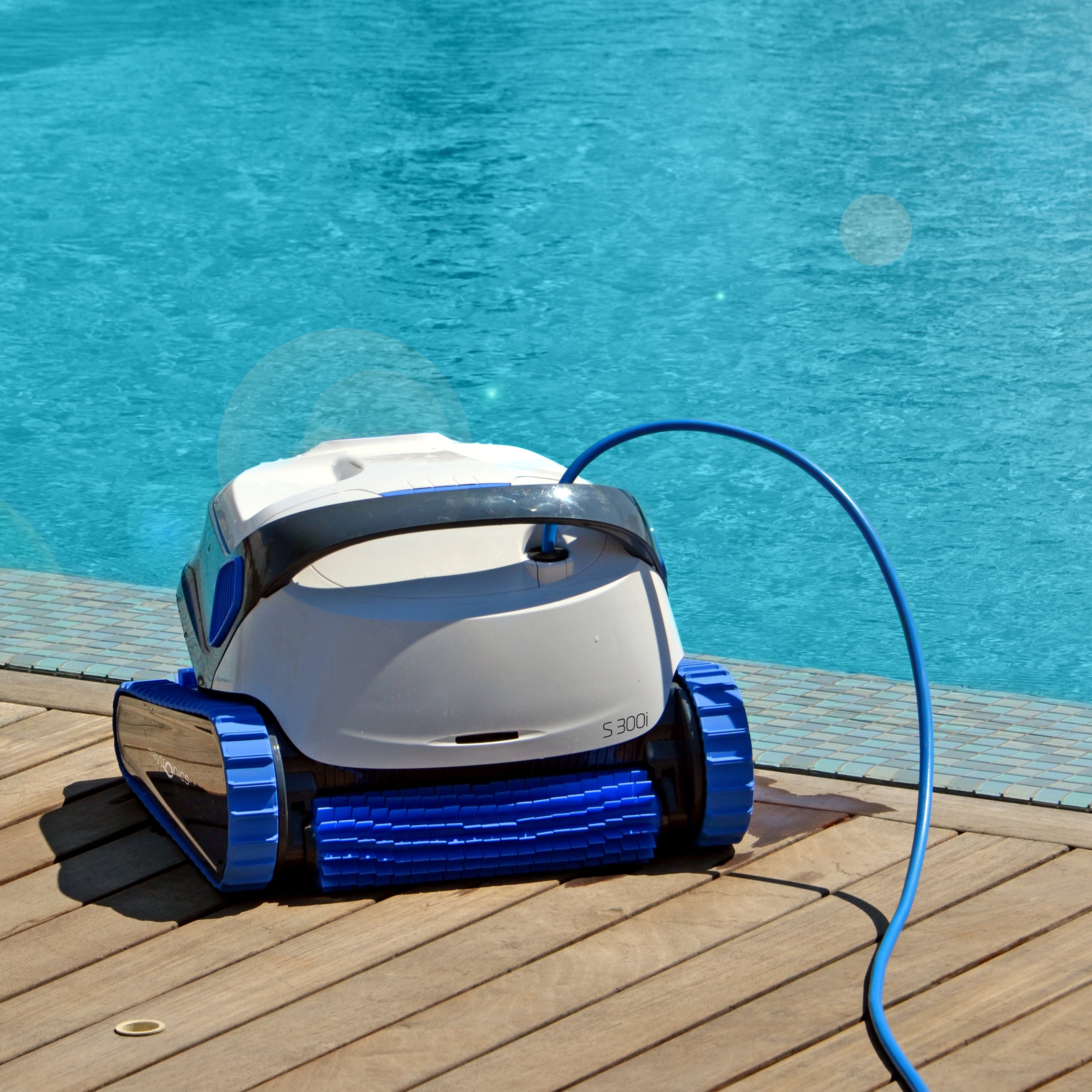 hytek_poolroboter_tiefenreinigung_reinigung_wasserlinie_deluxes300i